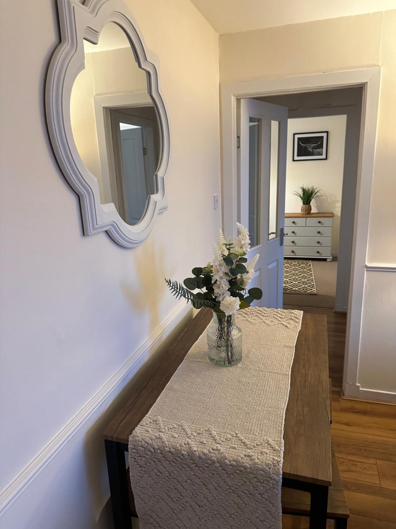 Dalneigh Spacious 3 Bedroom Flat Close To City Center מראה חיצוני תמונה